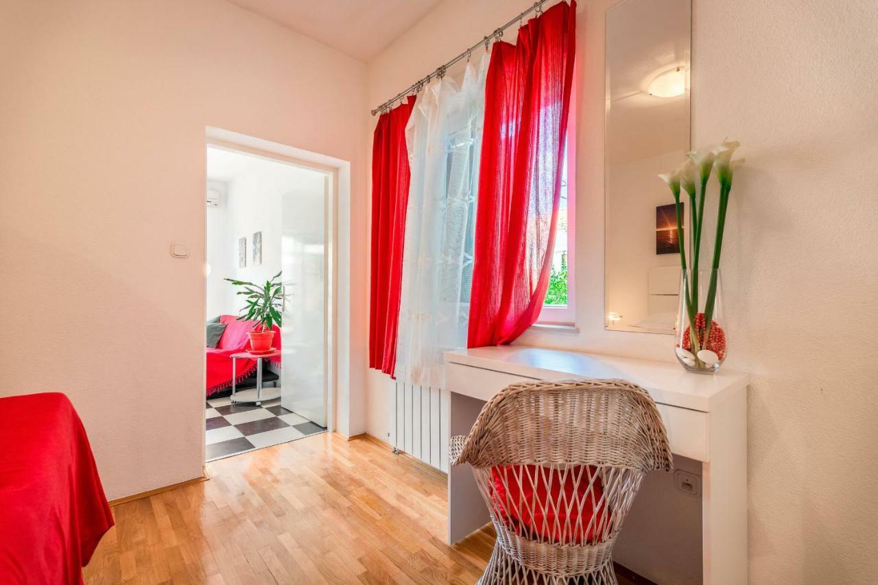 Cozy New Flat For 2 Or 3 Lägenhet Hvar Town Exteriör bild